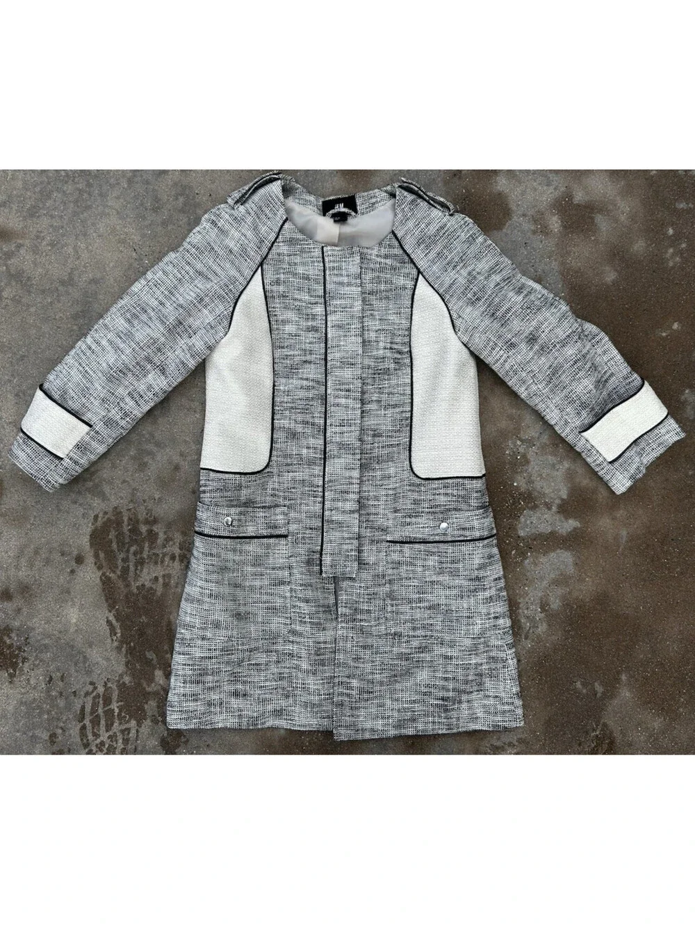 H&M Women's Black and White Tweed Jacket Size 10 Button Zip Front